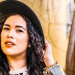 Geständnis Wie man ein unterhaltsames und flirtiges Gespräch mit einem Fremden beginnt